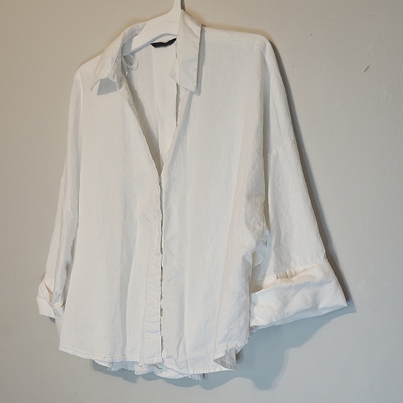 Zara Tops - Zara White  Textured Top